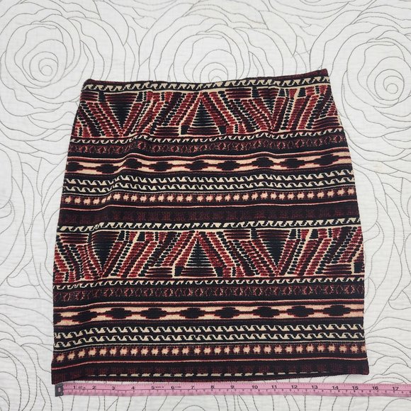 DYNAMITE [S] Bohemian/Tribal Patterned Dynamite Mini Skirt - Picture 7 of 7